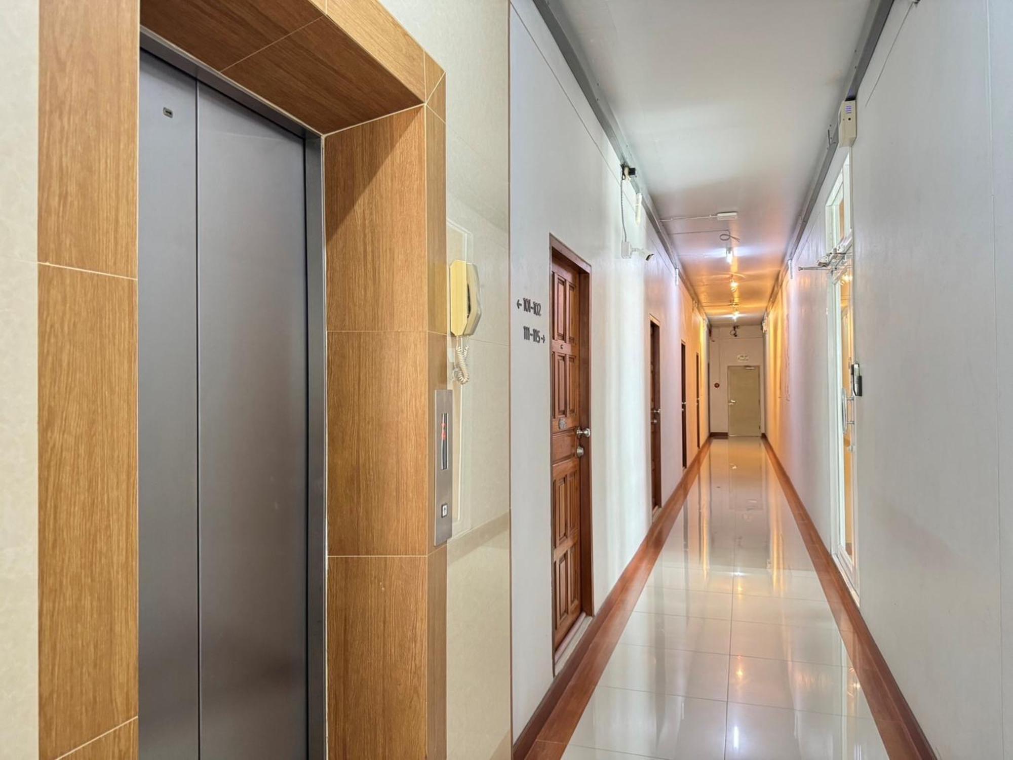 Nicha Residence Hotel กรุงเทพมหานคร ภายนอก รูปภาพ