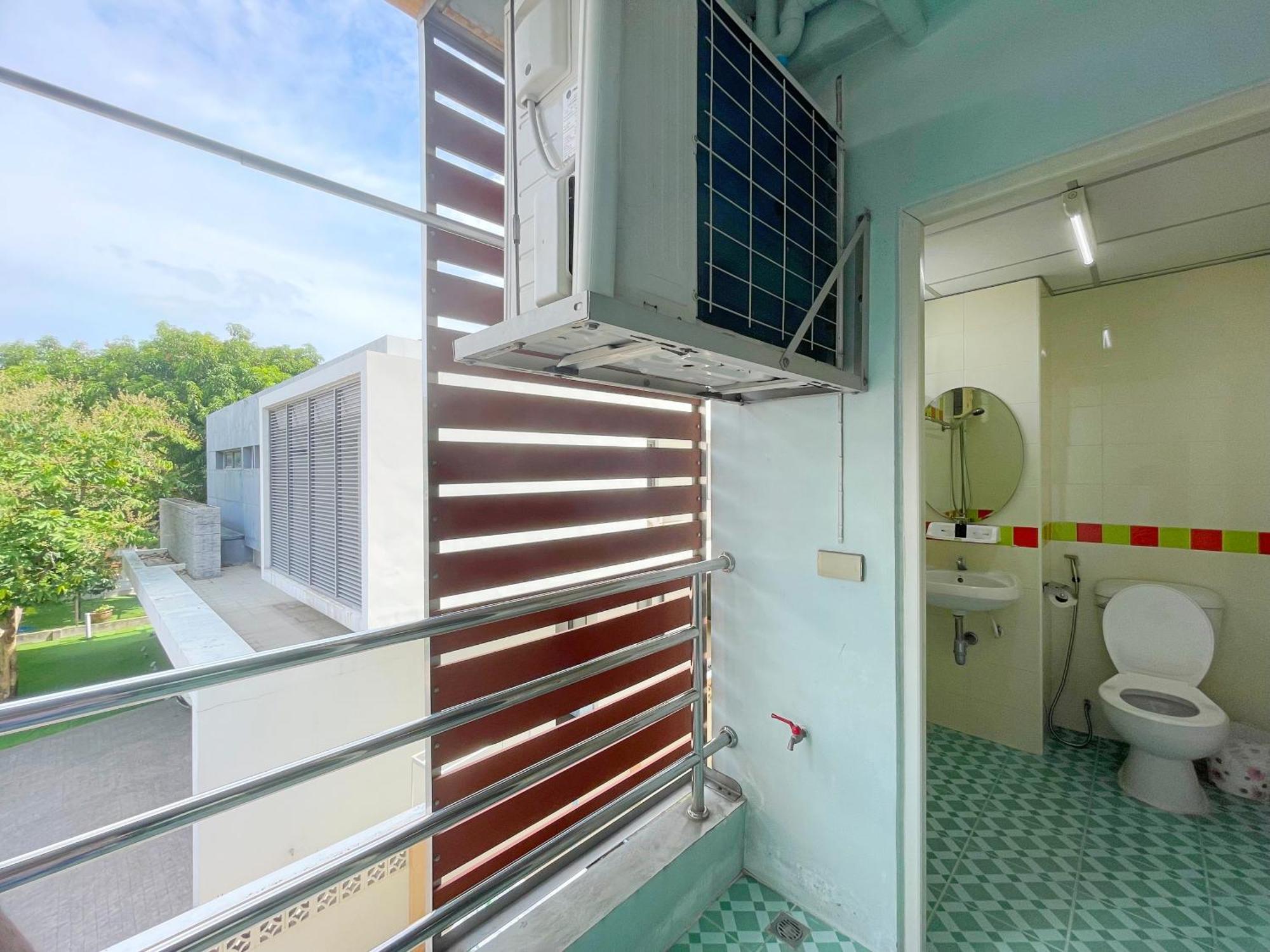 Nicha Residence Hotel กรุงเทพมหานคร ภายนอก รูปภาพ