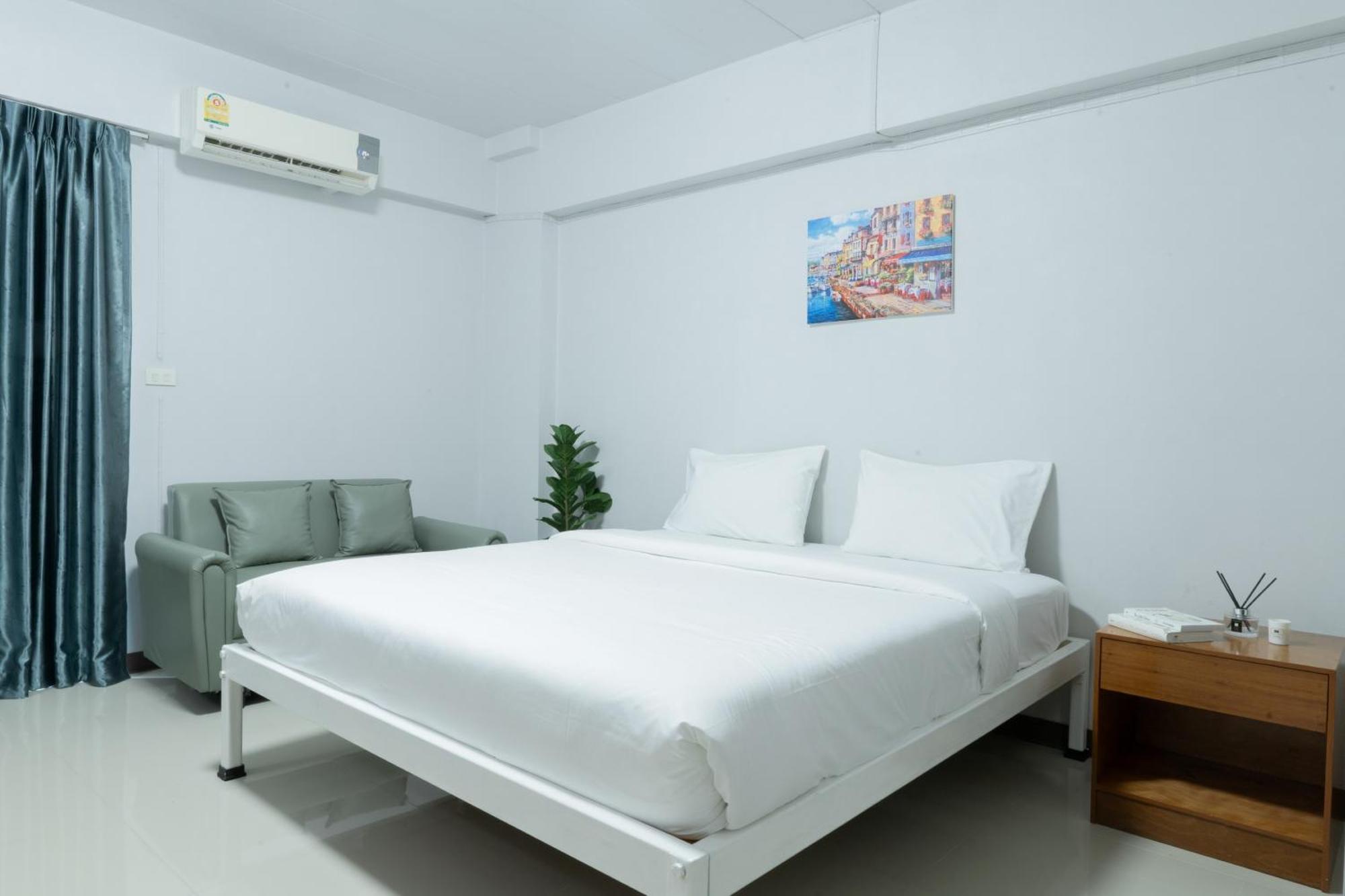Nicha Residence Hotel กรุงเทพมหานคร ภายนอก รูปภาพ