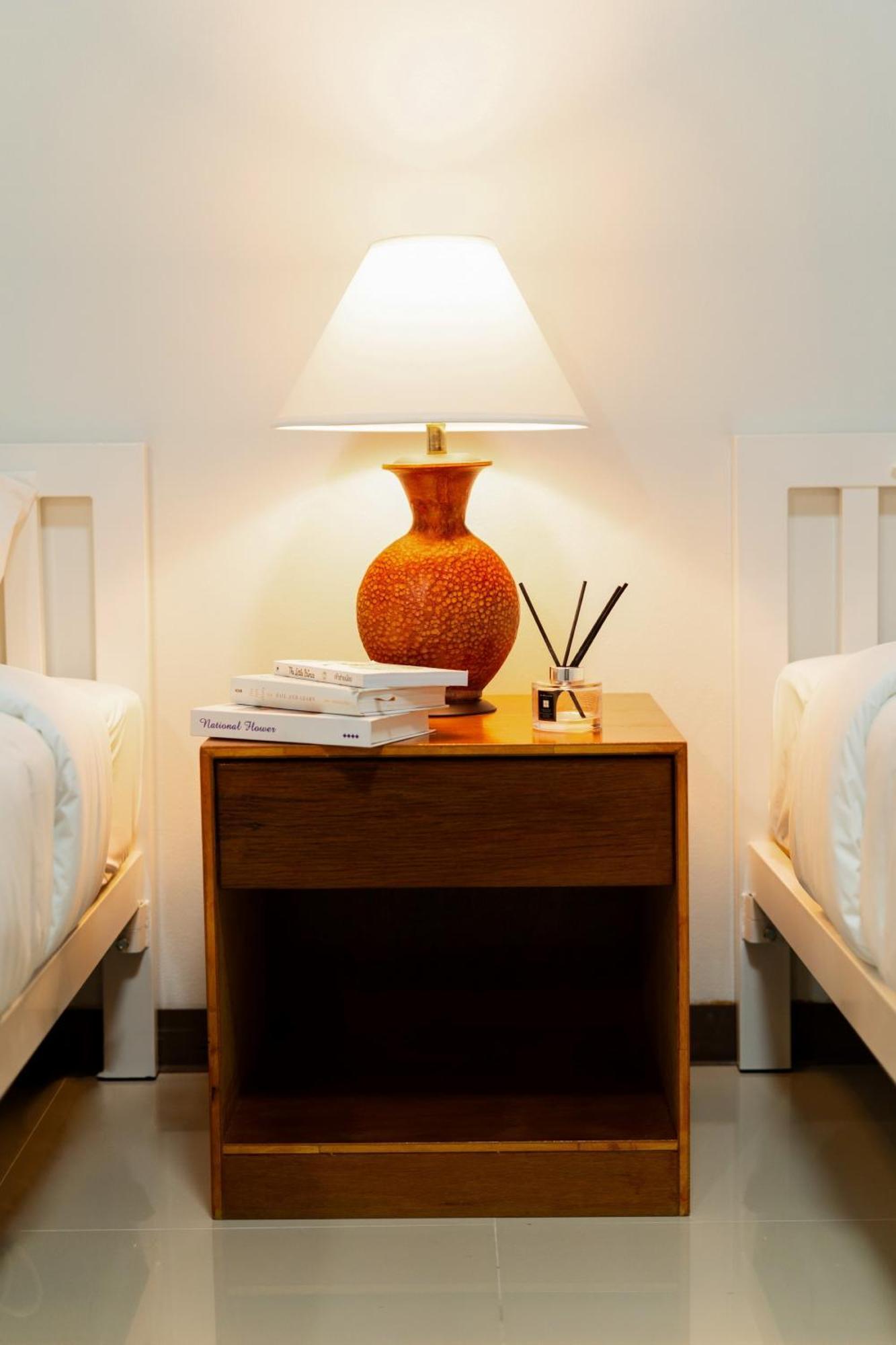 Nicha Residence Hotel กรุงเทพมหานคร ภายนอก รูปภาพ